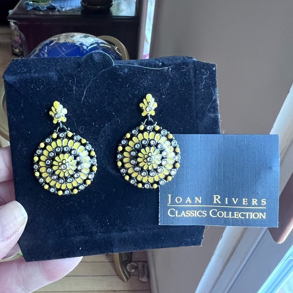 Joan Rivers Yellow and Black Earrings - Picture 1 of 3